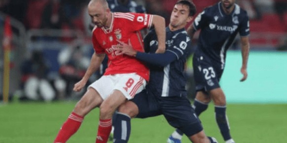1-0！西甲劲旅虎口夺食+力压三冠王登顶